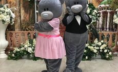 Курьер в костюме фото