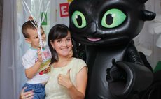 Курьер в костюме фото