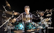 Урок игры на ударных фото