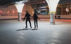 Романтическое свидание на катке фото