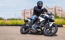 Урок вождения мотоцикла фото