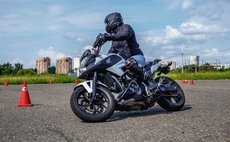 Урок вождения мотоцикла фото